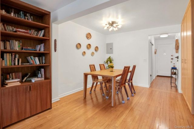 445 W 240th Street 6A, Bronx, NY 10463