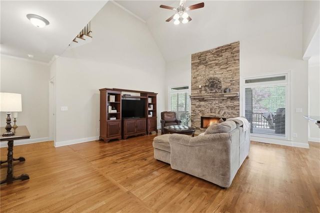 118 Holly Reserve Parkway, Canton, GA 30114