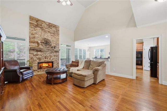118 Holly Reserve Parkway, Canton, GA 30114