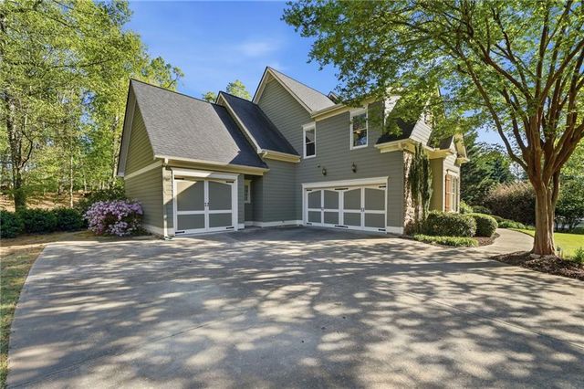 118 Holly Reserve Parkway, Canton, GA 30114