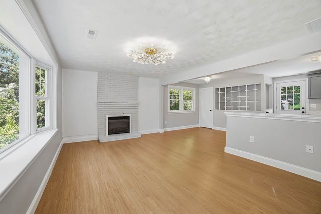 44 Topsfield Cir, Shrewsbury, MA 01545