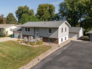 223 Rena Belle Street NW, Eyota, MN 55934