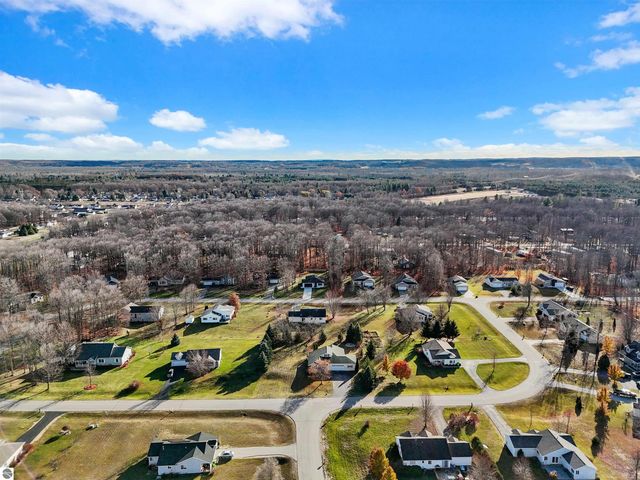 4548 Choice Circle, Traverse City, MI 49685