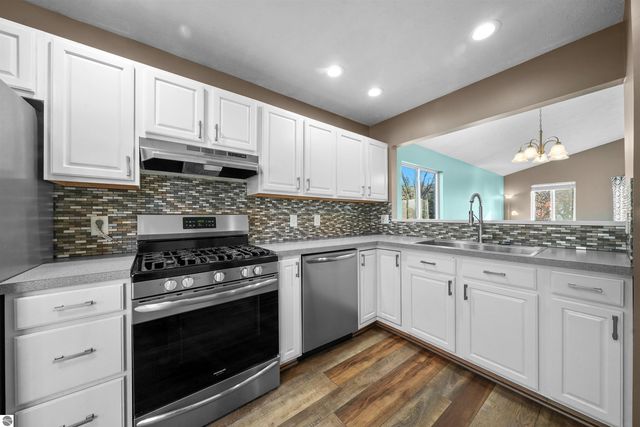 4548 Choice Circle, Traverse City, MI 49685