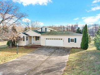 4548 Choice Circle, Traverse City, MI 49685