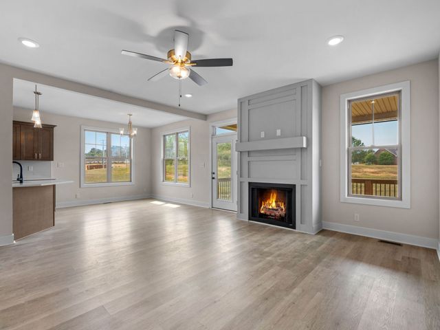 124 Cottage Ln, Clarksville, TN 37043