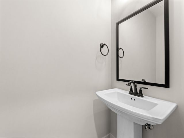 124 Cottage Ln, Clarksville, TN 37043