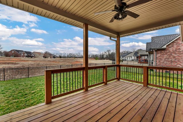 124 Cottage Ln, Clarksville, TN 37043