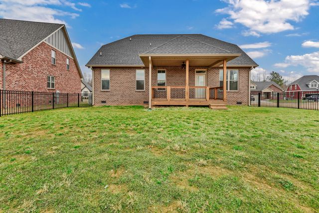 124 Cottage Ln, Clarksville, TN 37043