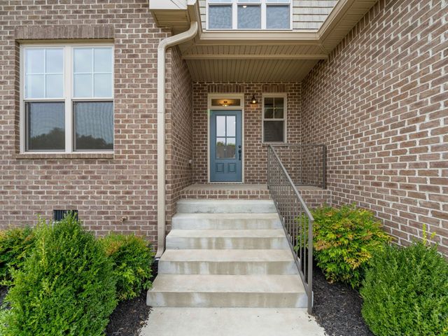 124 Cottage Ln, Clarksville, TN 37043