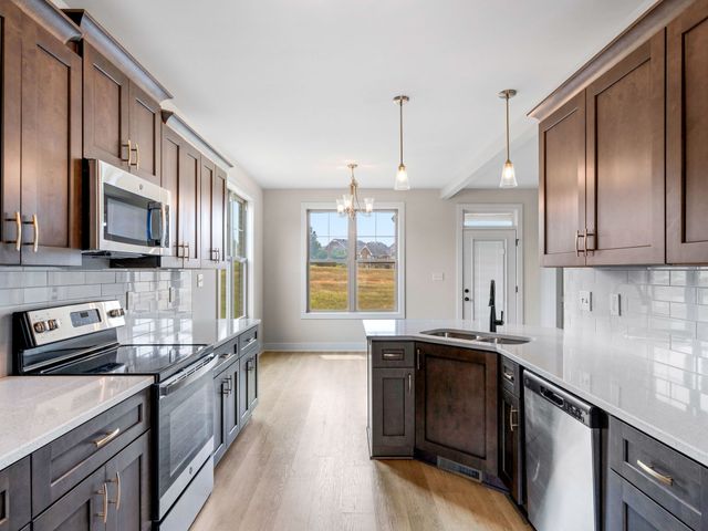 124 Cottage Ln, Clarksville, TN 37043