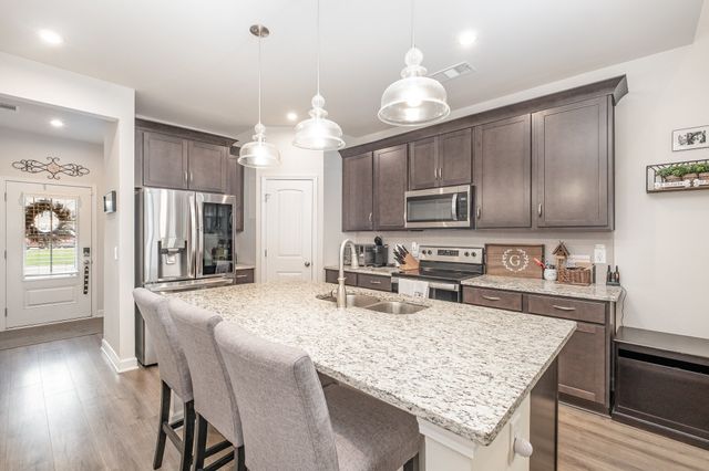 193 Fister Dr, Lebanon, TN 37090