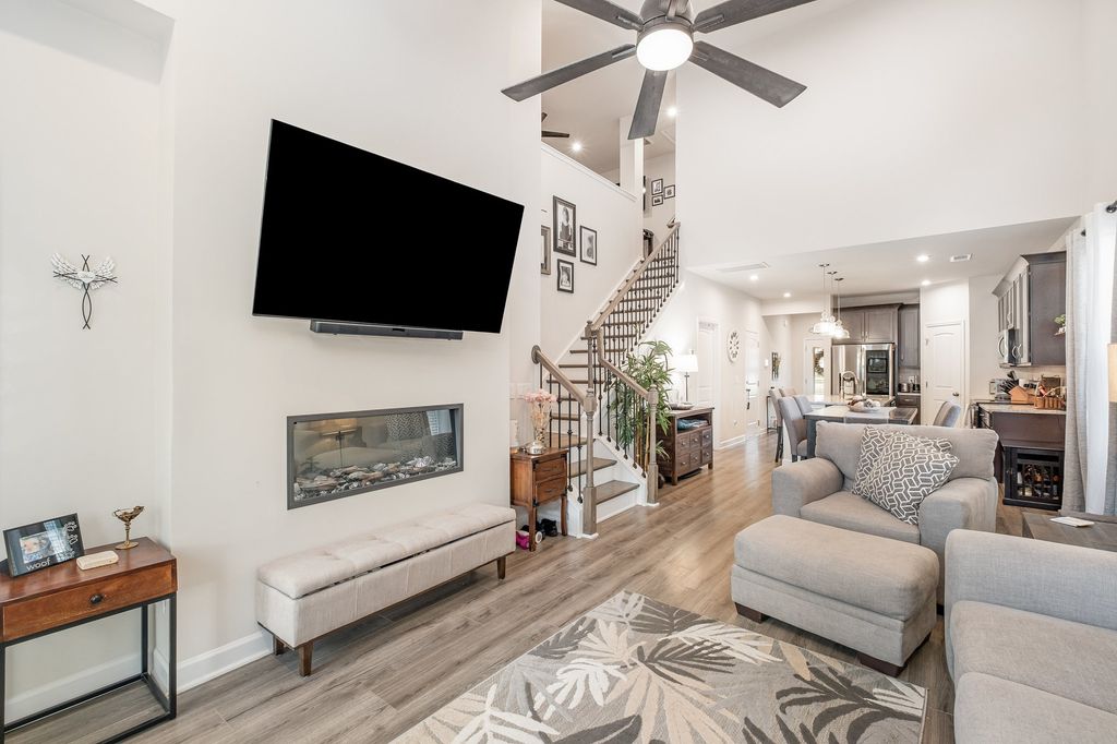 193 Fister Dr, Lebanon, TN 37090