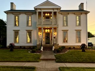 210 S College St, Franklin, KY 42134