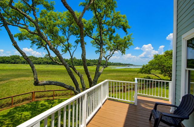 1463 Harborsun Drive, Charleston, SC 29412