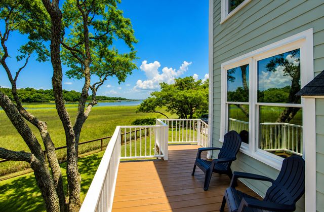 1463 Harborsun Drive, Charleston, SC 29412