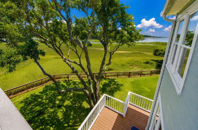 1463 Harborsun Drive, Charleston, SC 29412