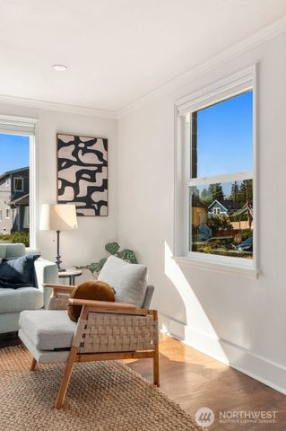 6736 10th Avenue NW, Seattle, WA 98117