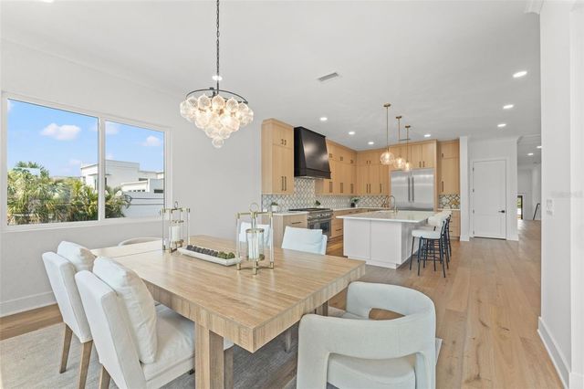 500 E DAVIS BOULEVARD, Tampa, FL 33606