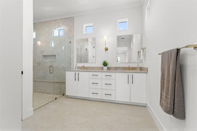 500 E DAVIS BOULEVARD, Tampa, FL 33606