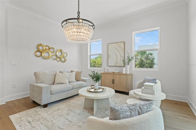 500 E DAVIS BOULEVARD, Tampa, FL 33606