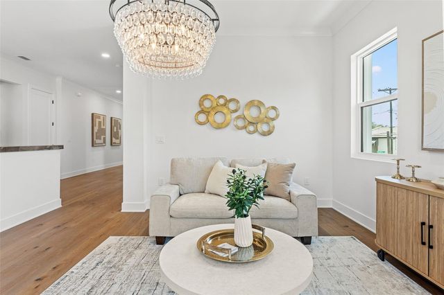 500 E DAVIS BOULEVARD, Tampa, FL 33606