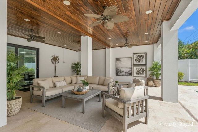 500 E DAVIS BOULEVARD, Tampa, FL 33606