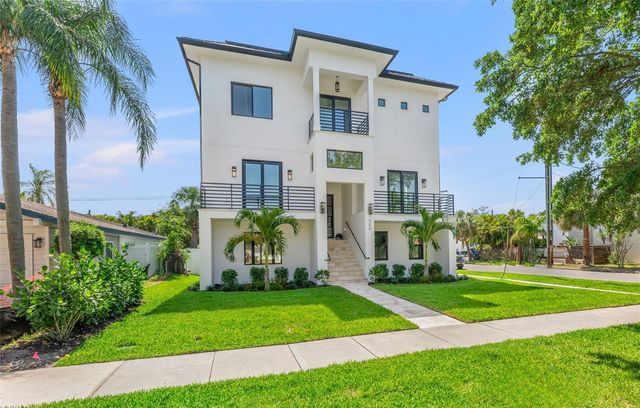 500 E DAVIS BOULEVARD, Tampa, FL 33606