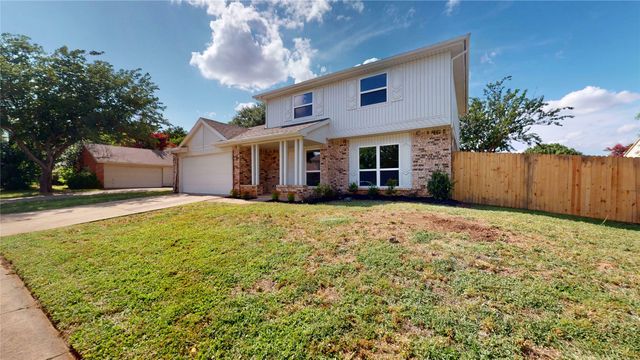 3300 Clovermeadow Drive, Fort Worth, TX 76123