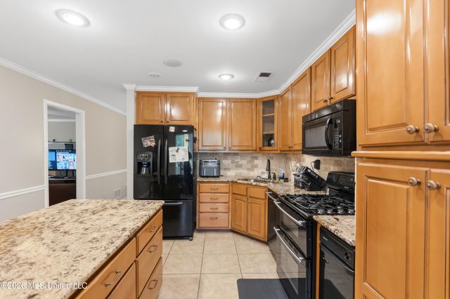 6760 Autumn Oaks Drive, Olive Branch, MS 38654