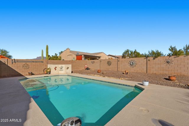 8177 S BULL DOG Court, Gold Canyon, AZ 85118