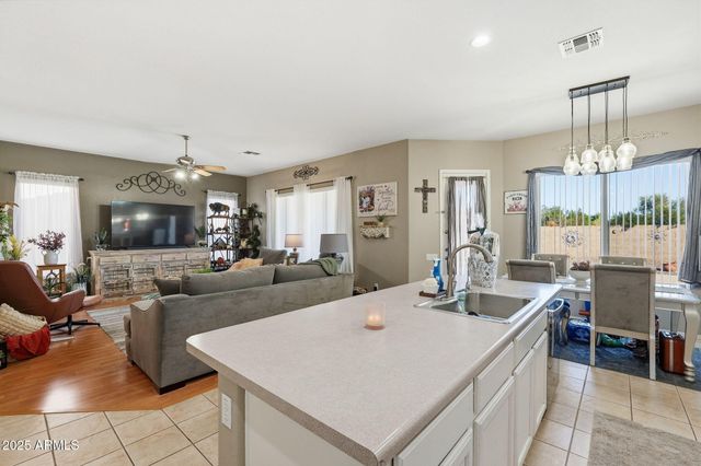 8177 S BULL DOG Court, Gold Canyon, AZ 85118