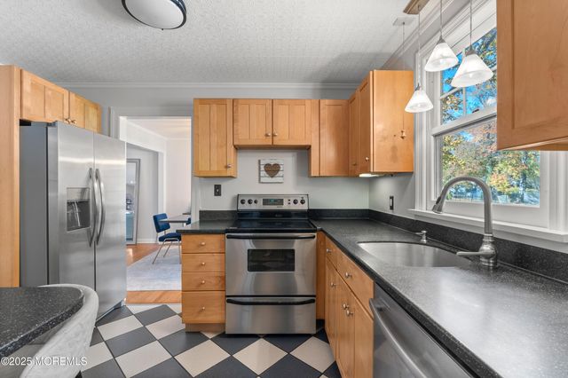 26 Prince Place, Little Silver, NJ 07739