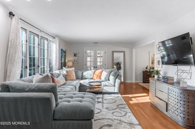 26 Prince Place, Little Silver, NJ 07739