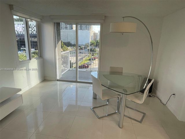 800 N Miami Ave E-504, Miami, FL 33136
