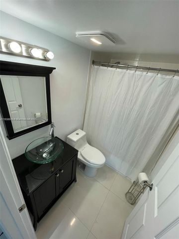 800 N Miami Ave E-504, Miami, FL 33136