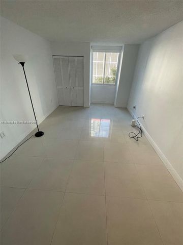 800 N Miami Ave E-504, Miami, FL 33136