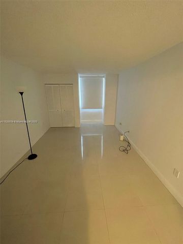 800 N Miami Ave E-504, Miami, FL 33136