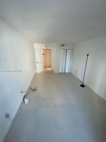 800 N Miami Ave E-504, Miami, FL 33136