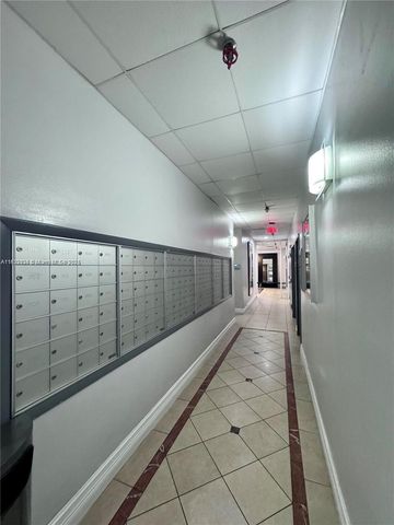 800 N Miami Ave E-504, Miami, FL 33136