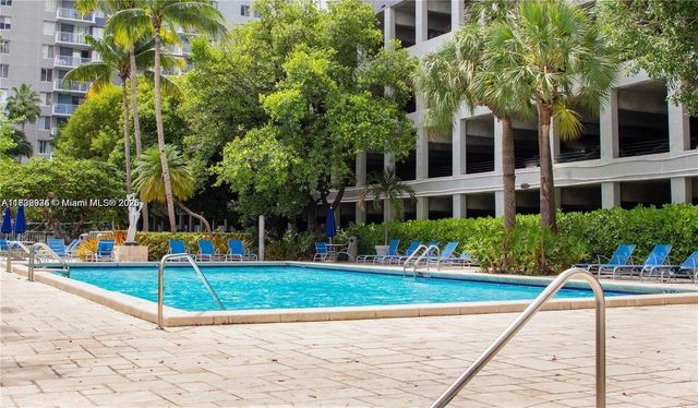 800 N Miami Ave E-504, Miami, FL 33136