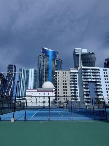 800 N Miami Ave E-504, Miami, FL 33136