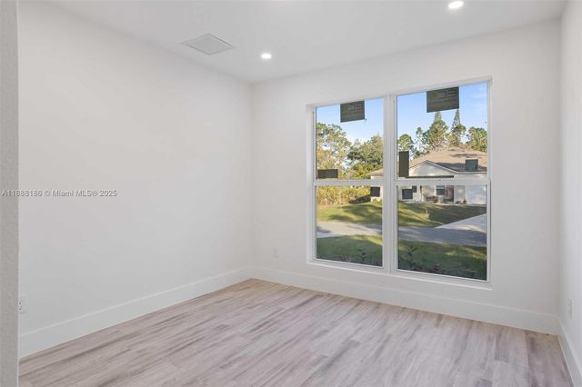 1150 SE Tarleton St, Palm Bay, FL 32909