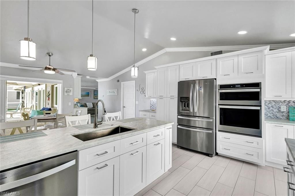 809 SW 2nd AVE, CAPE CORAL, FL 33991 — photo 4