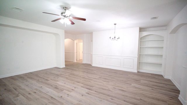 13922 Brayford Place Court, Houston, TX 77014