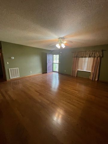 108 Bud Taylor Rd, Ethridge, TN 38456