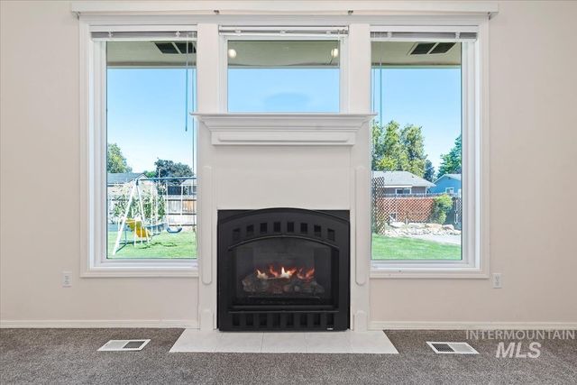 12150 W Hickory Dr, Boise, ID 83713