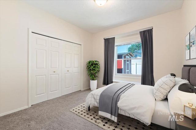 12150 W Hickory Dr, Boise, ID 83713