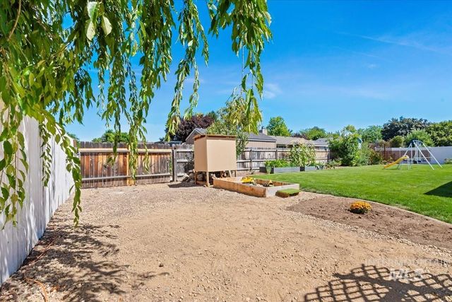 12150 W Hickory Dr, Boise, ID 83713