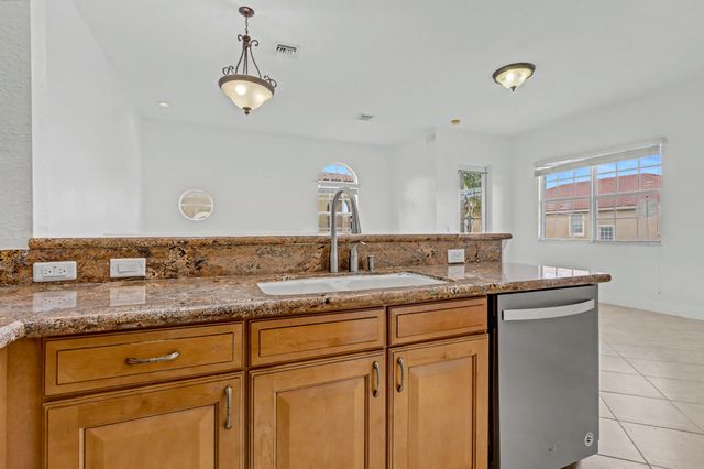 5869 Hampton Hills Boulevard, Tamarac, FL 33321